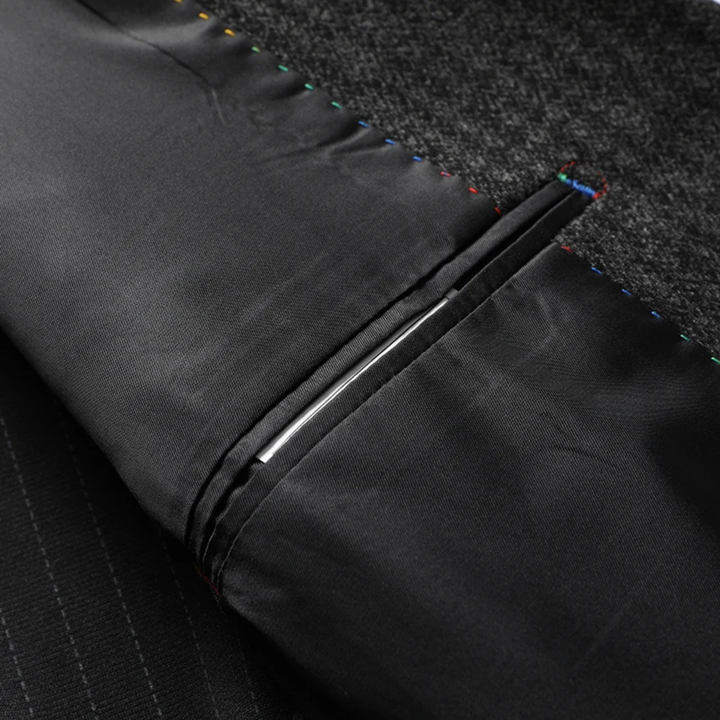 The Hawthorn Ridge Men’s Business Slim Fit Wool Blazer