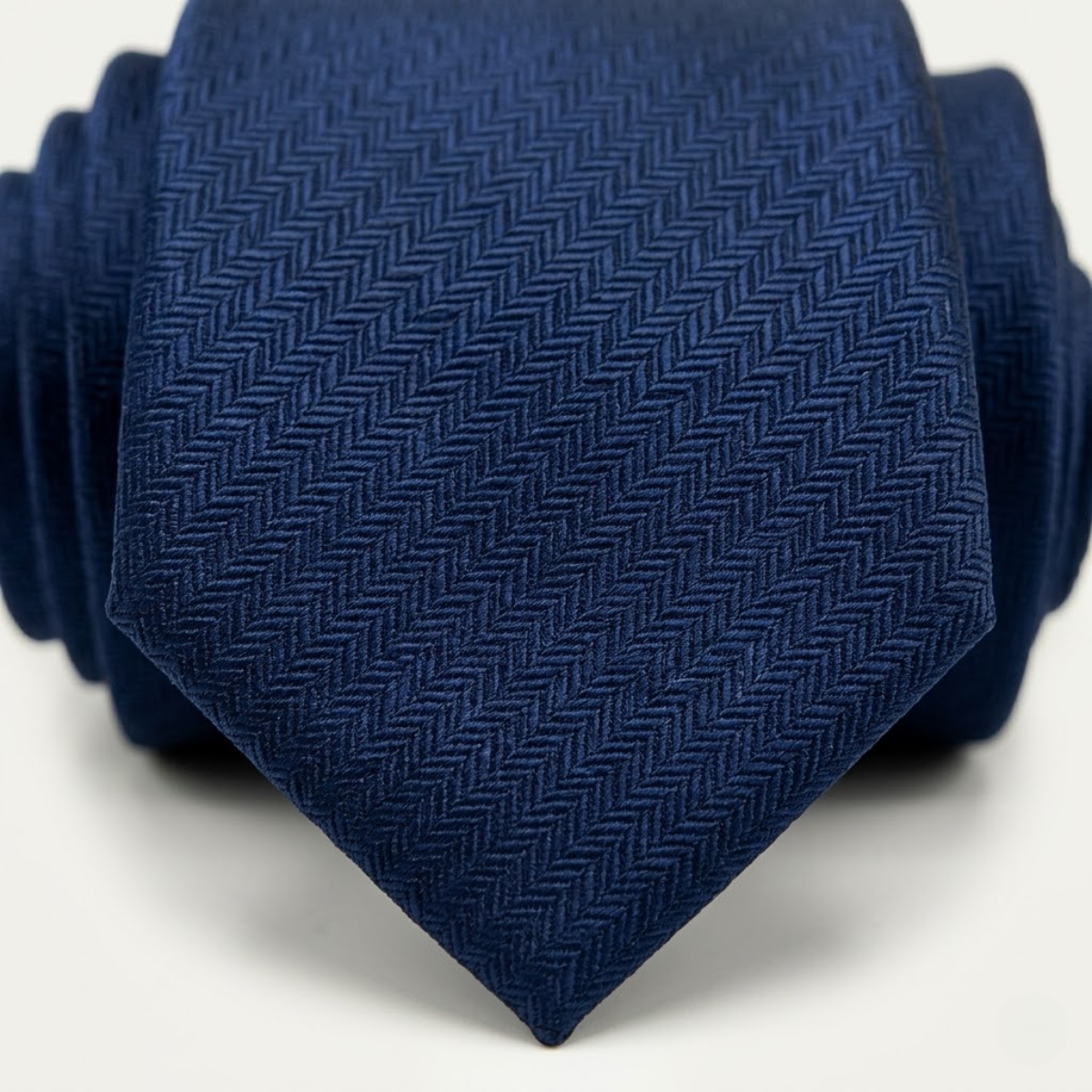 The Monterosso Men’s Luxury Silk Neck Tie - Navy Blue