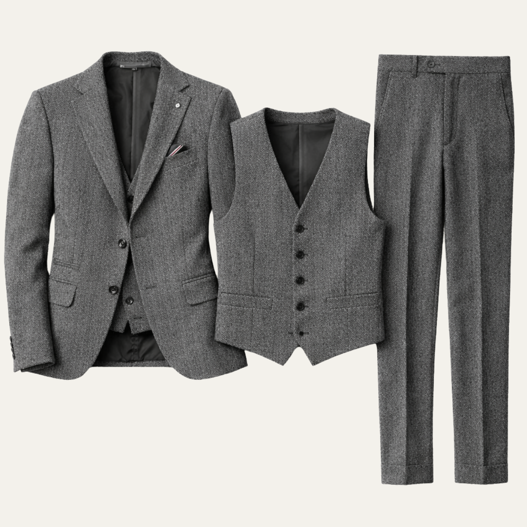 The Teramo Men’s Herringbone Tweed 3 Piece Suit – Jacket, Vest & Pants
