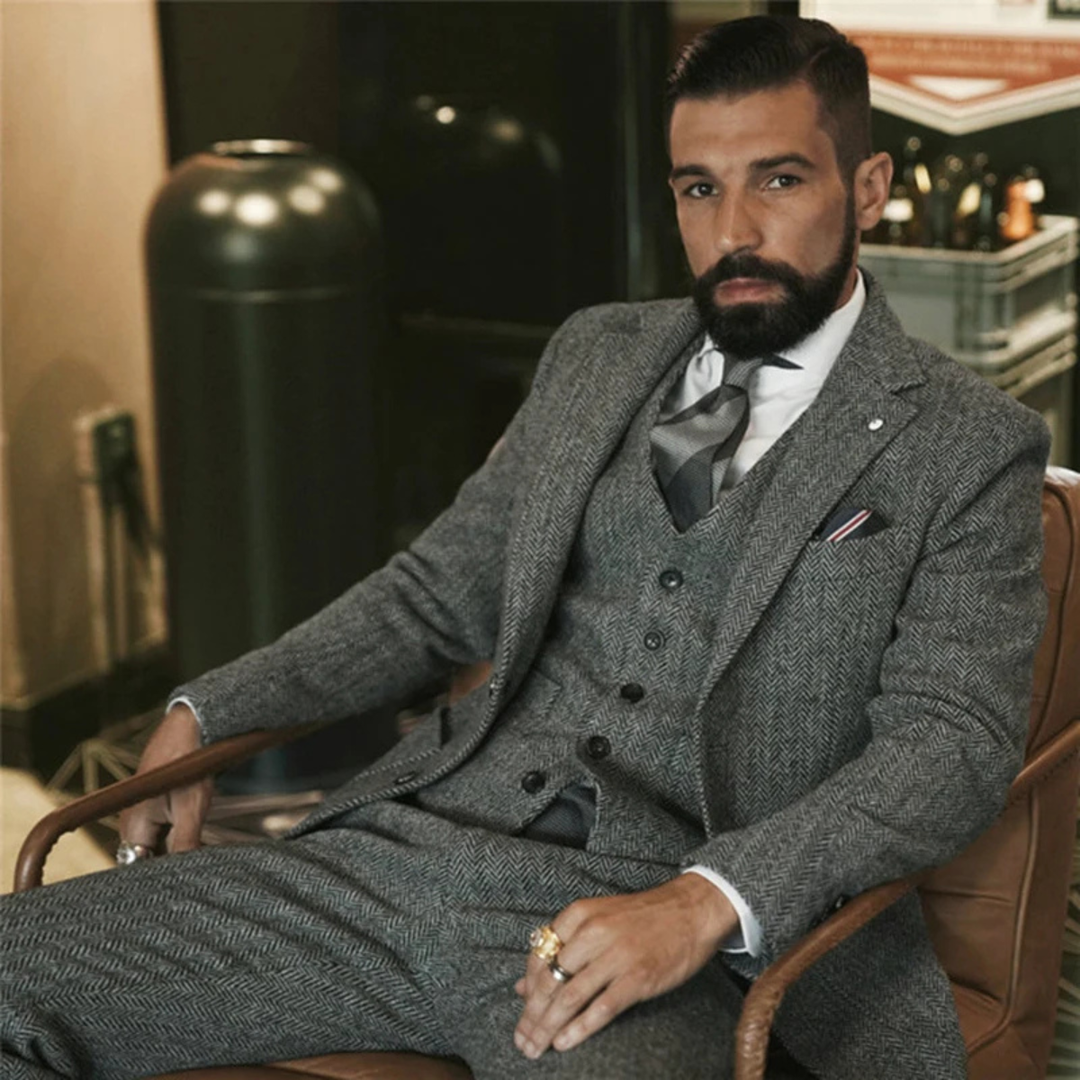 The Teramo Men’s Herringbone Tweed 3 Piece Suit – Jacket, Vest & Pants