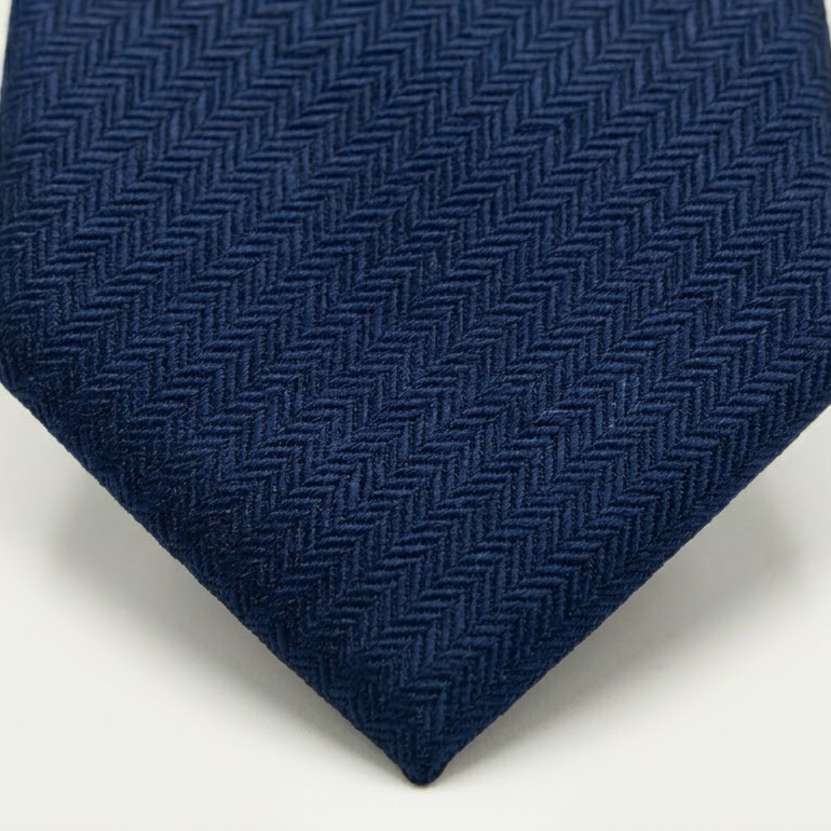 The Monterosso Men’s Luxury Silk Neck Tie - Navy Blue