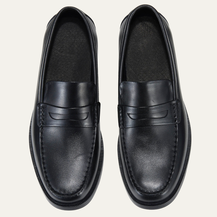 The Northpark Men's Vintage Genuine Leather Slip On Loafers
