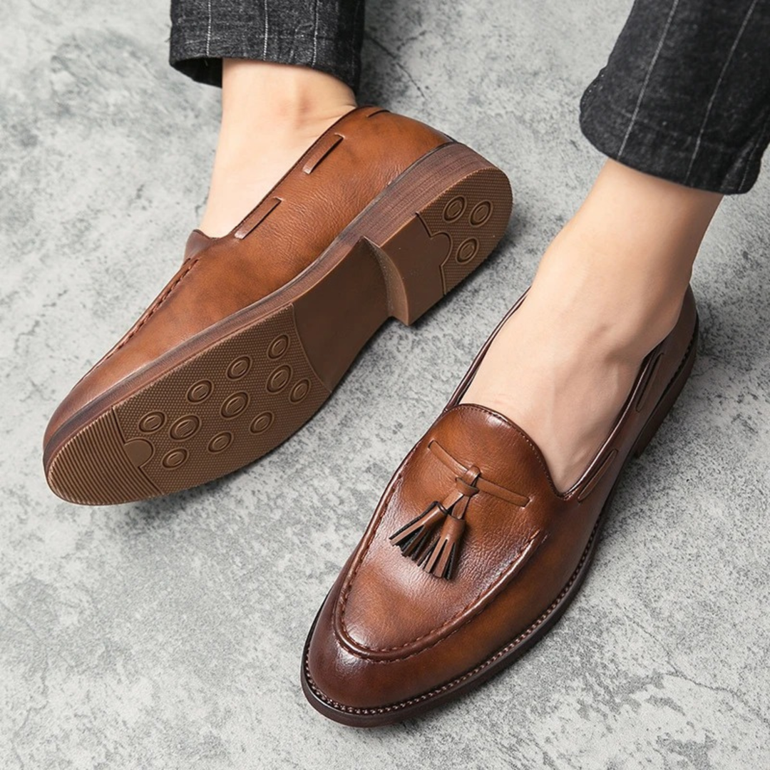 The Hawthorne Park Men’s Pointed Toe Tassel Leather Slip On Loafers
