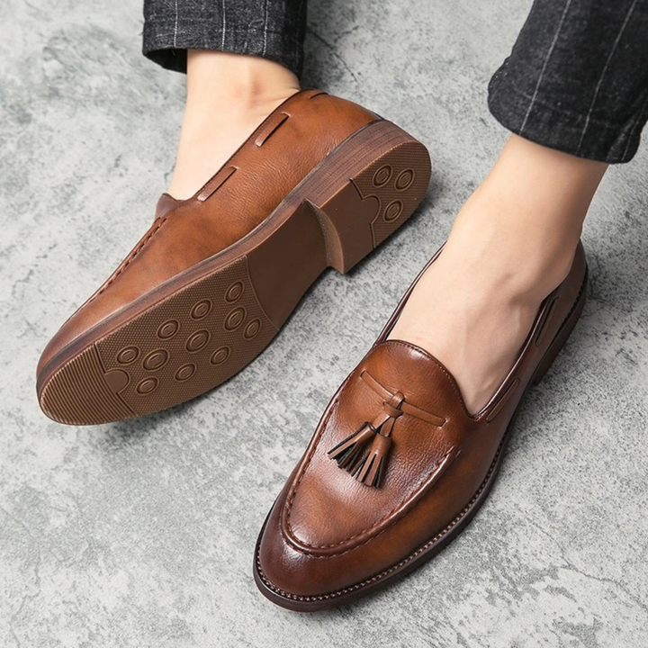 The Hawthorne Park Men’s Pointed Toe Tassel Leather Slip On Loafers