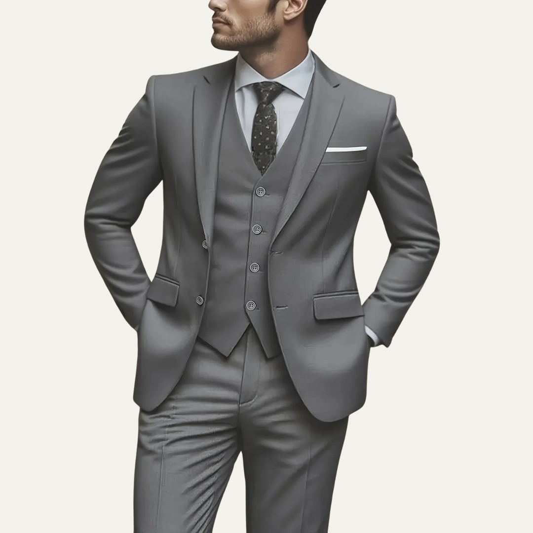 The Barbaresco Men’s Elegant 3 Piece Suit Set – Blazer Vest and Pants Formal Suit