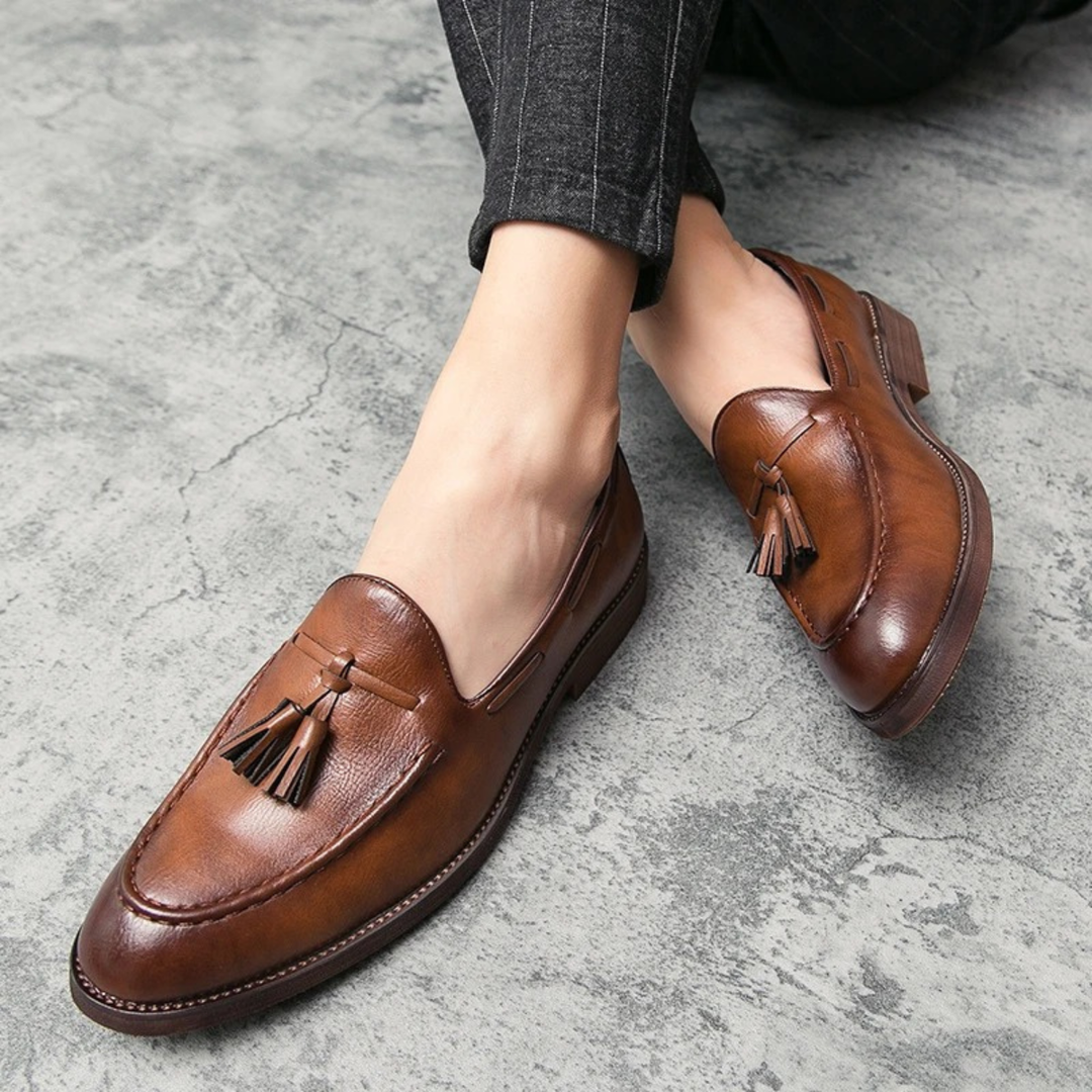 The Hawthorne Park Men’s Pointed Toe Tassel Leather Slip On Loafers