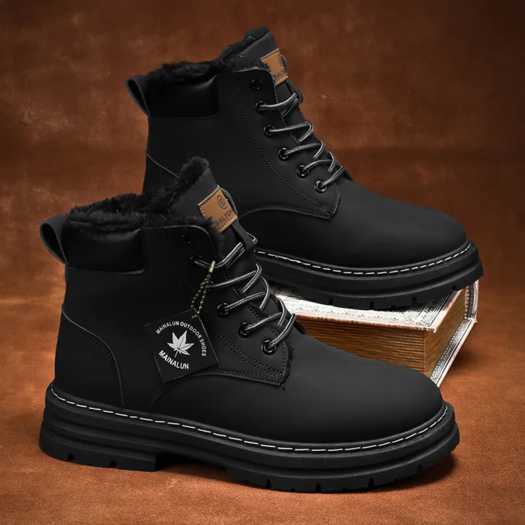 The Silverlake Men’s Cozy Fur Lined Insulated Snow Boots