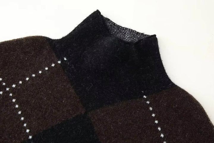 Women's Two Piece Knit Set in Diamond Pattern