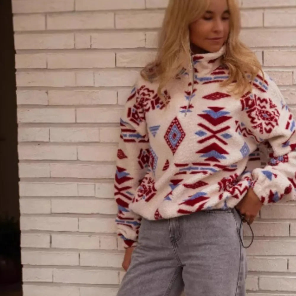 Women's Printed Fleece Pullover and Pants Set