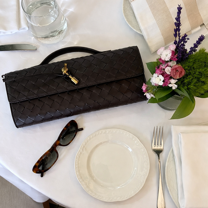 Elegant Woven Clutch Bag – Luxe Evening Shoulder Design