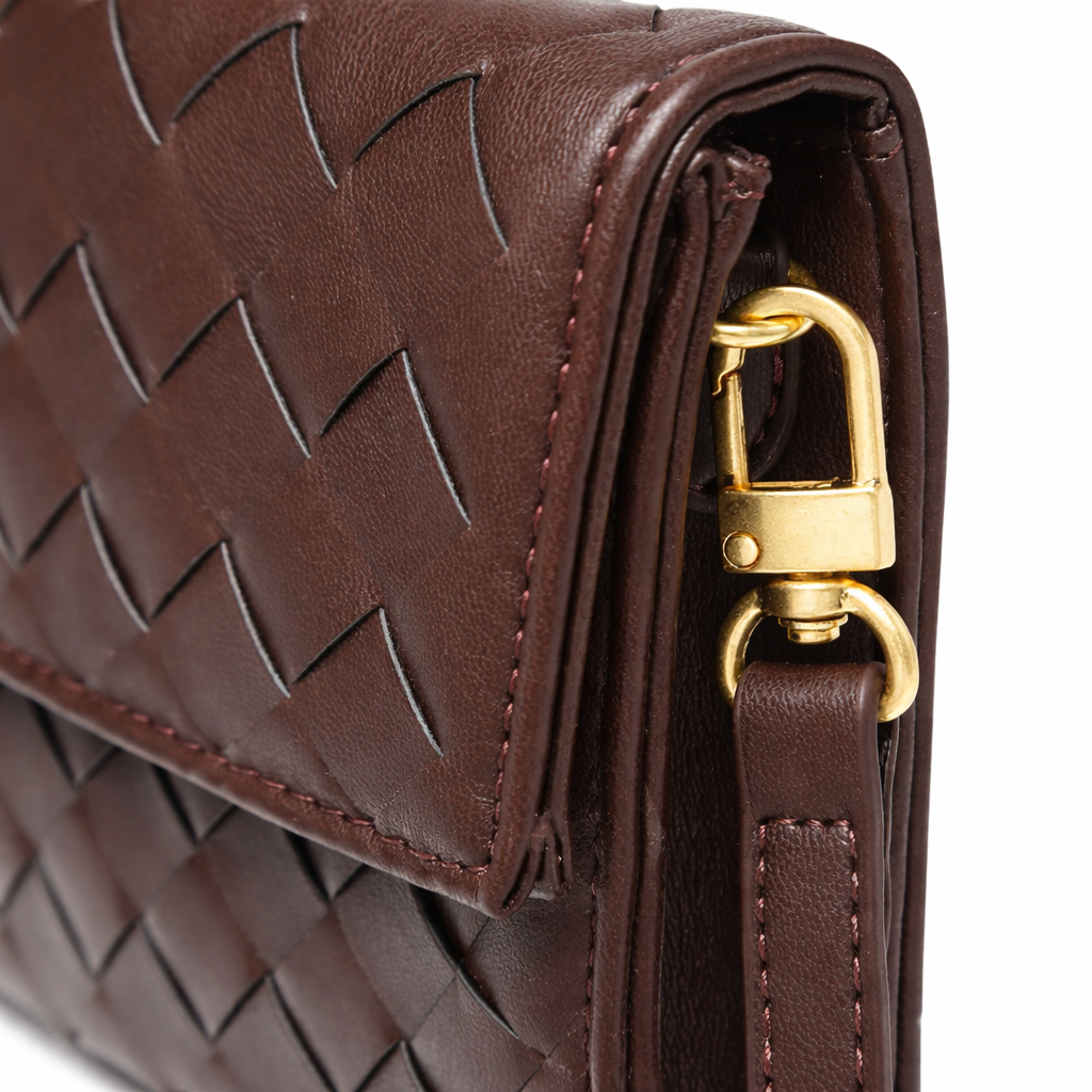 Elegant Woven Clutch Bag – Luxe Evening Shoulder Design