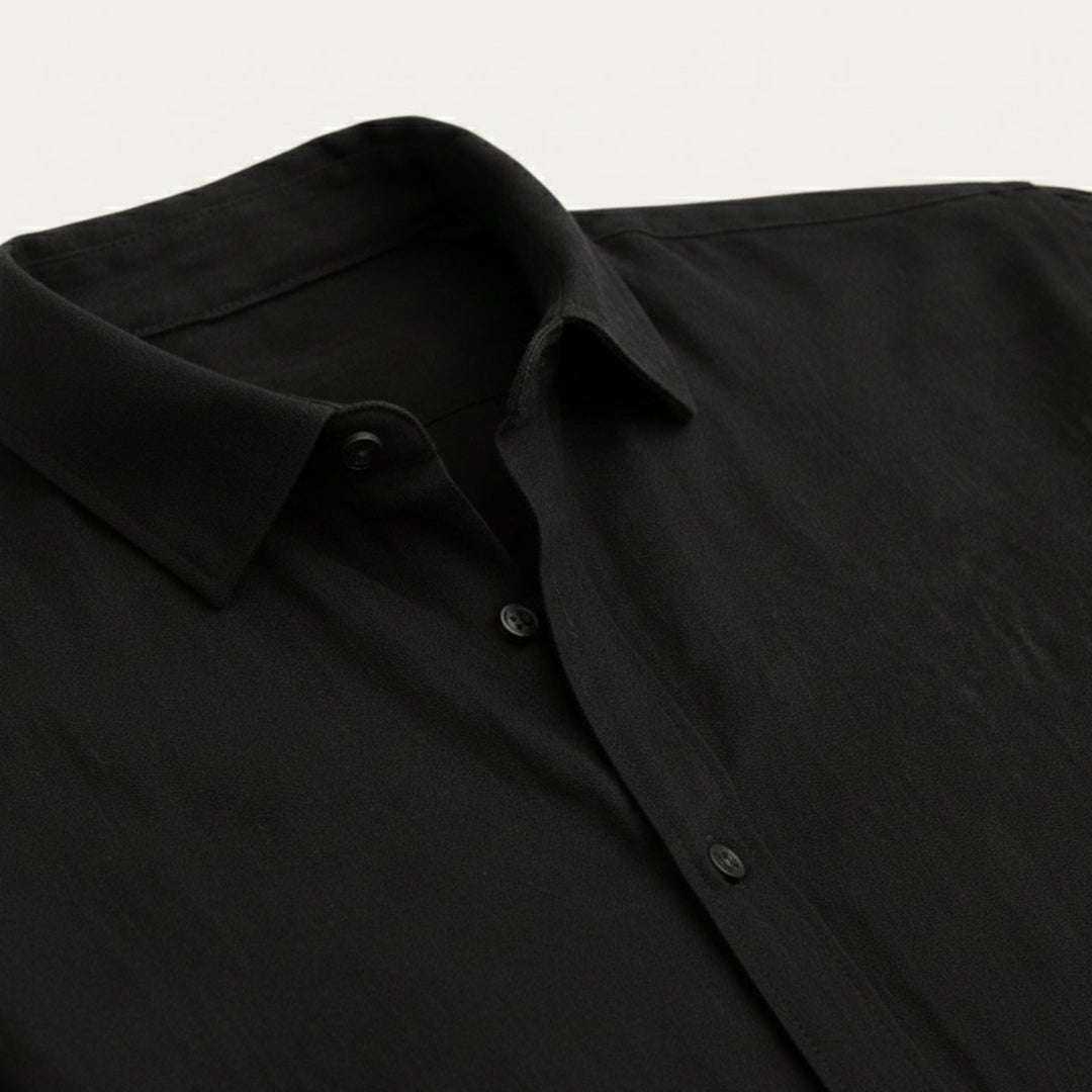 The Rovato Men's Lightweight Long Sleeve Button Shirt