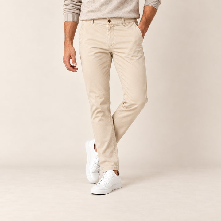 The Kingsbury Men’s Slim Fit Casual Stretch Chino Pants